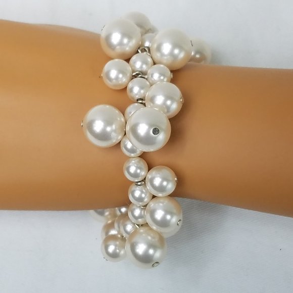 RMN Stretch Pearl Bead Bracelet - Picture 2 of 4